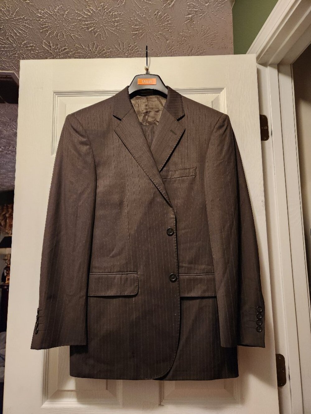 pronto uomo men's brown 100%wool 2 PC suit  size: 40R  pants: 34/31